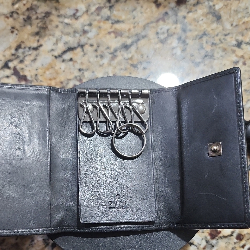 Black Gucci Patterned Key Holder with Silver Accent - Picture 6 of 8